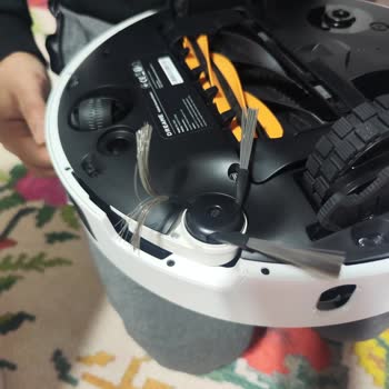 Yan Fırça Kırık Gelen Robot Süpürge İçin Hızlı Çözüm Talebi