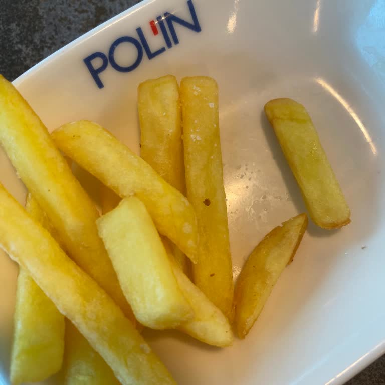 Polin Cafe'de Tost Servisinde Sürekli Yanıltma Ve Eksik Sunum