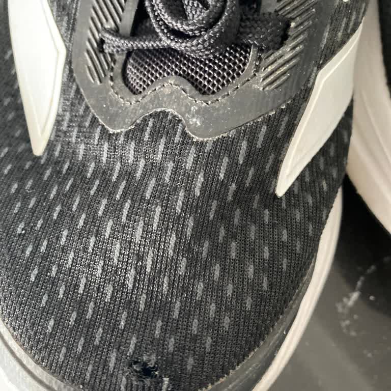 Adidas Ayakkabının Hızlı Yırtılması Ve Ücret İadesi Talebi