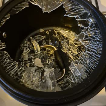 Karaca Tencere Setinde Kırık Kapak Ve Yanlış Gönderim Garanti Sorunu