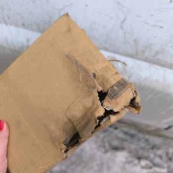 Aras Kargo’da Tekrarlayan Hasarlı Teslimatlar Ve Ücret İadesi Talebi