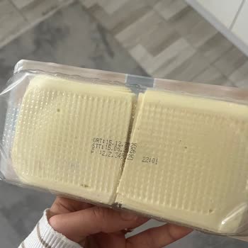 A101'de Satılan Küflü Kaşar Peyniri