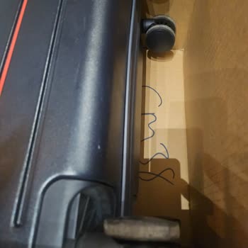 Sıfır Olması Gereken Valizde Çizikler Ve Kirli Tekerlekler, Şikayetime Cevap Gelmedi