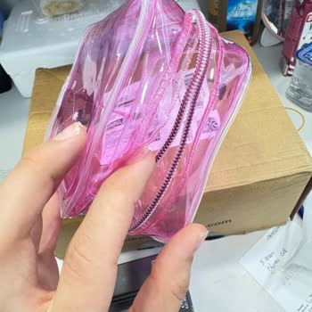 Kiko Milano'dan Yırtık Gelen Çanta İçin İade Ve Değişim Süreci Hâlâ Cevapsız