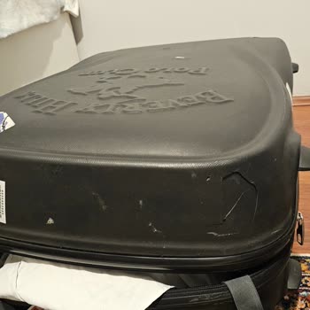 Bagajım Hasarlı Ve THY Reddediyor: Çelişkili Bildirim Kuralları