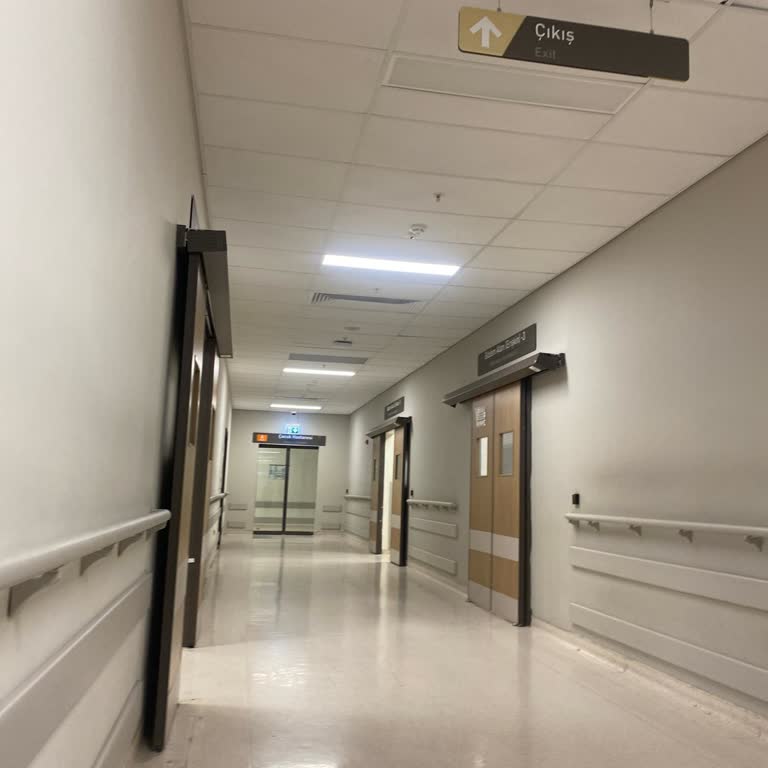 Acil Serviste Saatlerce Süren İlaç Onayı Bekleyişi Hastanın Güvenini Zedeliyor