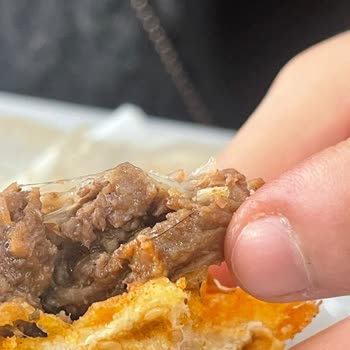 Geciken Tost Ve İçindeki Kıl İçin Hijyen Şikayeti