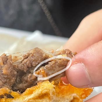 Geciken Tost Ve İçindeki Kıl İçin Hijyen Şikayeti