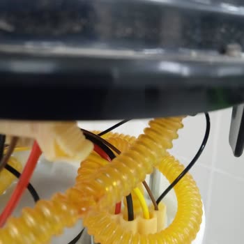 Üç Kez Tekrarlanan Şamandıra Arızası Ve Yetkili Servisin Koltuk Hasarı Ücret Talebi