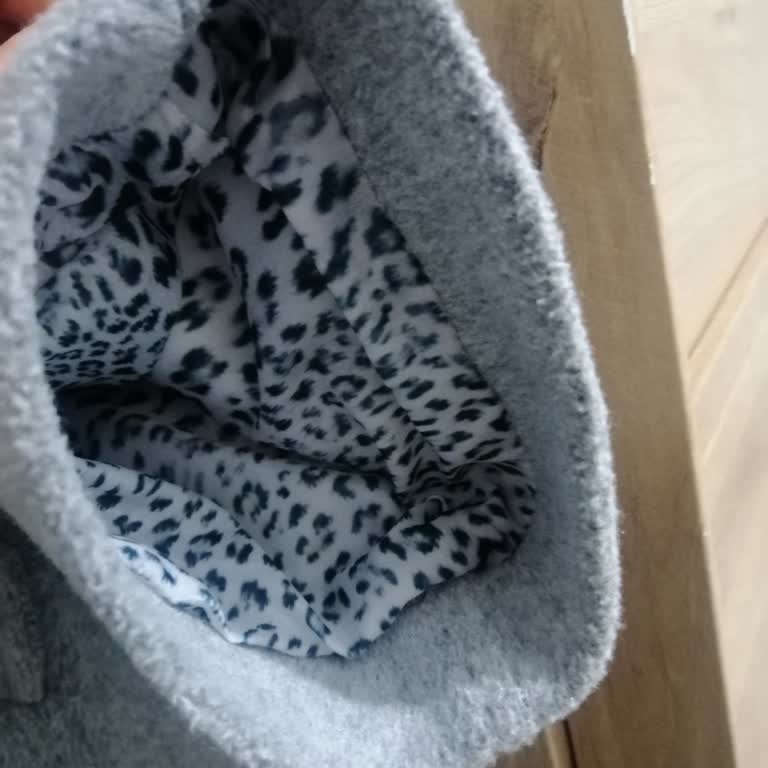 Zühre Tekstil Kabanı 1 Yılda Tüylendi, 6 Aylık Garanti Süresi Yetersiz