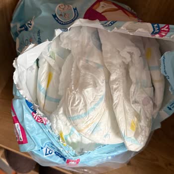 Molfix Bebek Bezlerinde Yan Patlak Ve Pamuk Dökülmesi Sorunu