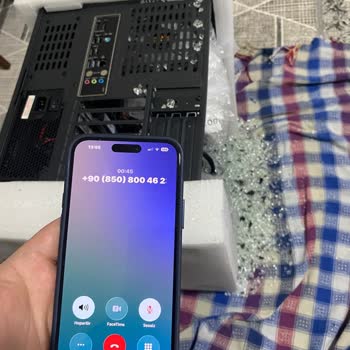 Yurtiçi Kargo'nun Taşıma Sürecinde Bilgisayar Kasamın Camı Kırıldı