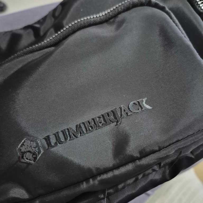 İlk Kullanımda Çantada Logo Düşmesi, Fermuar Kaplaması Sökülmesi Ve İade Reddi