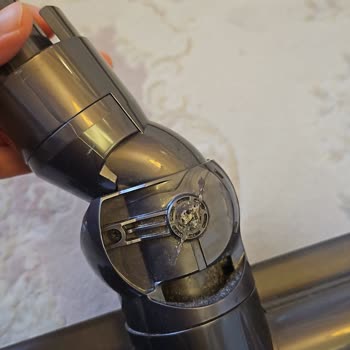Dyson V15 Başlık Kırılması Tasarım Hatası Ve Ücretsiz Değişim Talebi