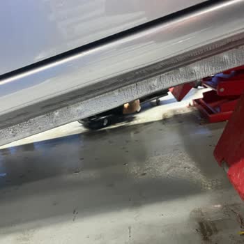 Yamanlar Oto Ekspertiz Yeni Aracım Serviste Çizildi Ve Ekspertiz Ücreti İadesi Reddedildi