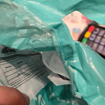 Ayıplı Serum, Kirli Belgeler Ve Mağazanın Sorumluluk Reddi