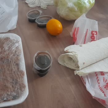 İnsan Tırnağı Ve Saç İçeren Çiğ Köfte Siparişinde Hijyen İhlali Ve İade Reddi