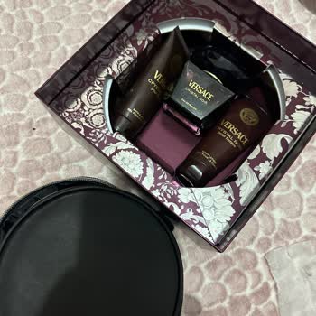 Versace Parfüm Şişesi Sızdırıyor, Boyner Kullanıcı Hatası Dedi