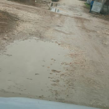 Çukurlu Yollar Ve Çöp Kokusuyla Mücadele Söz Verilen Çözüm Gelmedi