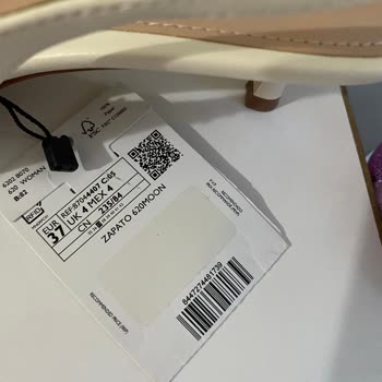 Mango'dan Uzun Bekleyiş Sonrası Gelen Defolu Ayakkabı Ve Çözüm Talebi