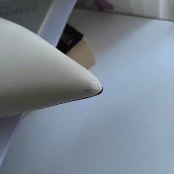 Mango'dan Uzun Bekleyiş Sonrası Gelen Defolu Ayakkabı Ve Çözüm Talebi