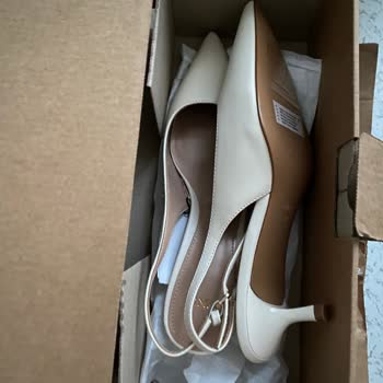 Mango'dan Uzun Bekleyiş Sonrası Gelen Defolu Ayakkabı Ve Çözüm Talebi