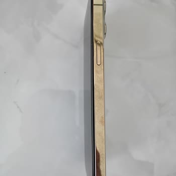 Garanti Kapsamındaki Iphone Batarya Şişmesi İçin 40.500 TL Ücret Talebi Kabul Edilemez