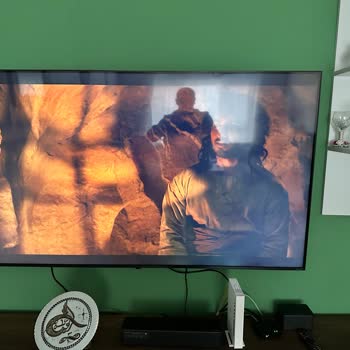 Yeni Televizyonda Işık Sızması Sorunu Normal Sayılıyor Ve Değişim Reddedildi