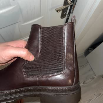 Derimod Botunda Kullanılmış Görünüm Ve Özensiz Paketleme