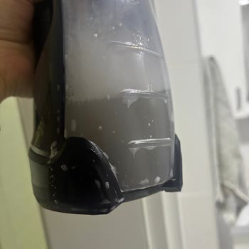 Karcher WV5 Cam Temizleme Makinesinde Su Sızıntısı Ve Değişim Talebi