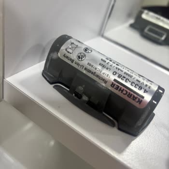 Karcher WV5 Cam Temizleme Makinesinde Su Sızıntısı Ve Değişim Talebi