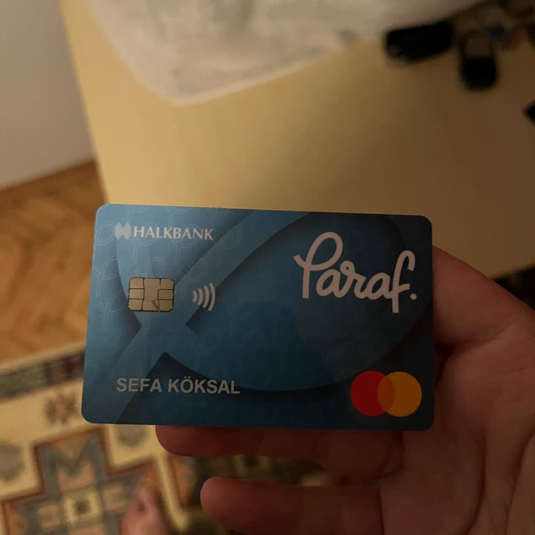 Pasif Kredi Kartımın Açılması Ve Aidat Ücretinin İptali Talebi