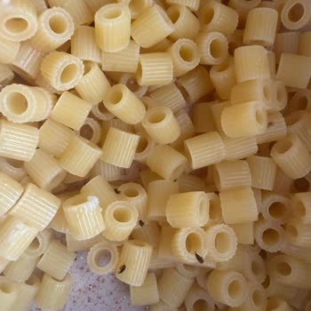 Böcekli Makarna Paketi