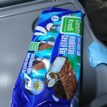 Siparişte Çikolata Barında Taş Benzeri Cisim Keşfedildi