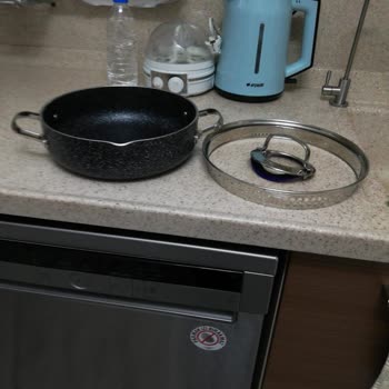 Korkmaz Cam Kapağın Patlaması Ve Garanti Reddi Müşteri Güvenliğini Tehdit Ediyor