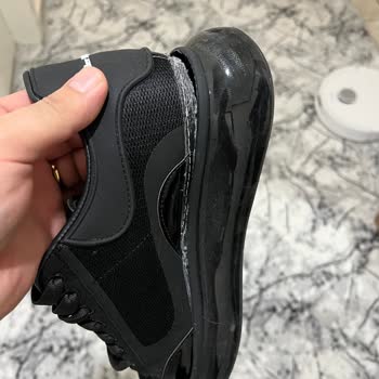 Ayakkabı Tabandan Ayrıldı, Geri Ödeme İçin Cevapsızlık Yaşanıyor