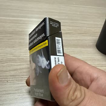 Parliament Night Blue Sigara Yanma Ve Patlama Sorunu İçin Kalite Kontrolü Talebi