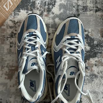 İki Sol Ayakkabı Ve Defolu Ürün Gönderildi, Hemen Değişim Talebi