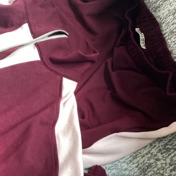 Seda Koyutürk Eşofman Takımının Boyası Aktı