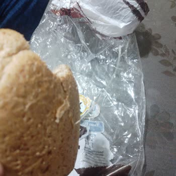 Unlüx Tam Buğday Tost Ekmeğinde Plastik Parça Bulunması Sağlık Endişesi Yarattı