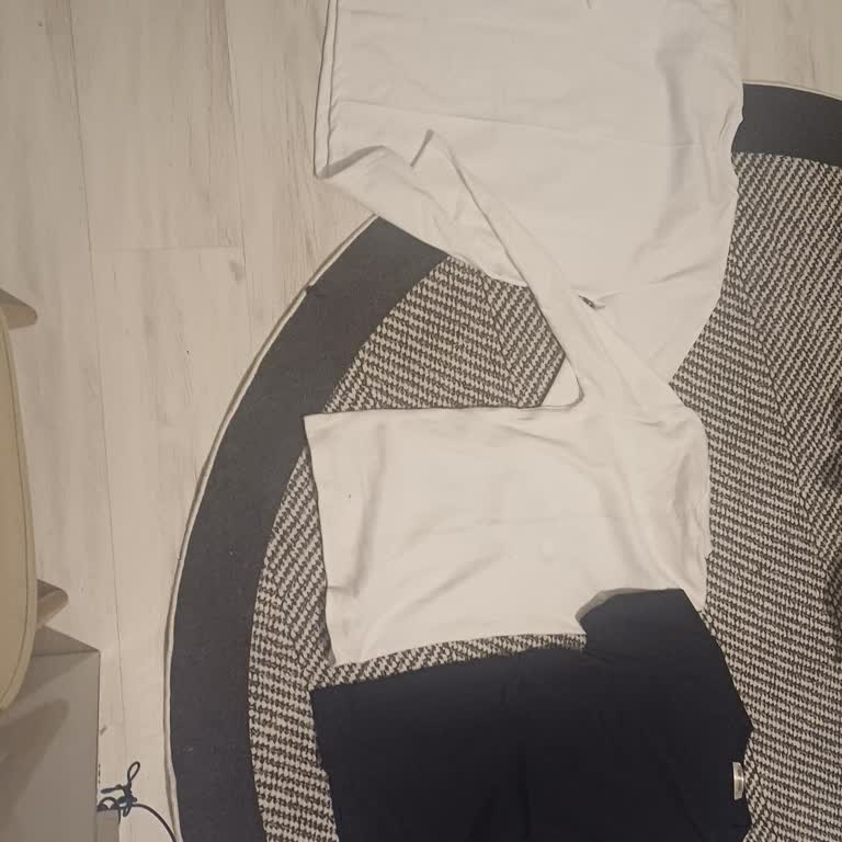 @modaeylul35 Kapıda Ödeme Yapılan 1100 TL’lik Sipariş Yanıltıcı Ürünlerle Değiştirildi