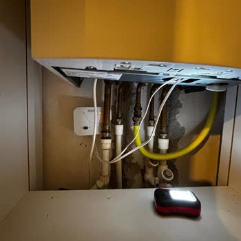 Yanlış Montaj Nedeniyle Vaillant Kombi Termostatı Kırıldı Ve Güvenlik Riski Oluştu