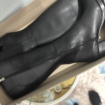 Tusem Moda Ayakkabı Ayak İçine Çivi Batan Çizme Ve Satıcının Tehditkar Tutumu