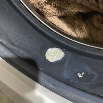 Peros Kapsül Erimiyor Ve Çamaşırlar Zarar Görüyor