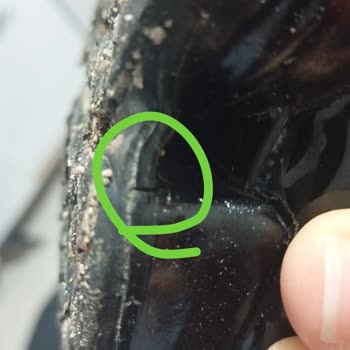 Shox TL Ayakkabısının Alt Tabanı Bir Ay İçinde Kırıldı Ve Değişim İstiyorum