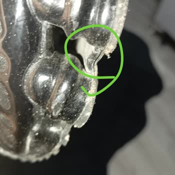 Shox TL Ayakkabısının Alt Tabanı Bir Ay İçinde Kırıldı Ve Değişim İstiyorum
