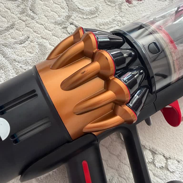 Dyson V16 Submarine Cihazında Kozmetik Hasar Ve Çözüm Talebi