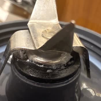 Gıda Temaslı Bölümde Yağlı Madde Bulunması Nedeniyle Arçelik Blender İadesi Talebi