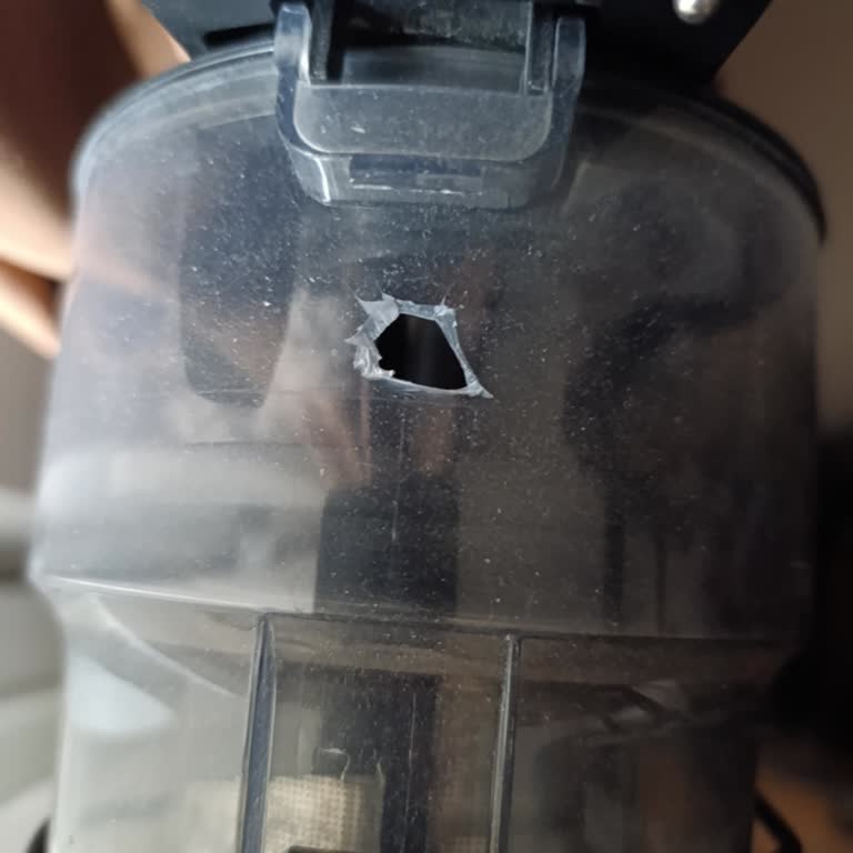 Arçelik Dik Süpürge Haznesi Kırıldı: Garanti Kapsamında Ücretsiz Değişim Talebi