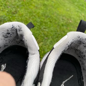 5.600 TL'lik Skechers Ayakkabısı 20 Günde Yırtıldı, Garanti Reddi